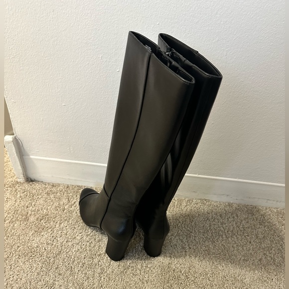 Anne Klein High Black Boots - Picture 5 of 5